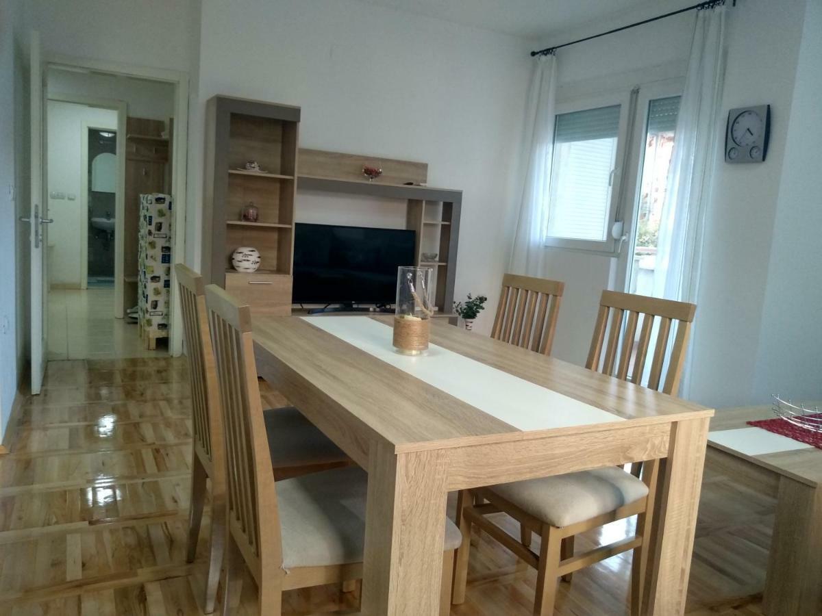 Tea Apartment Kumanovo Bagian luar foto