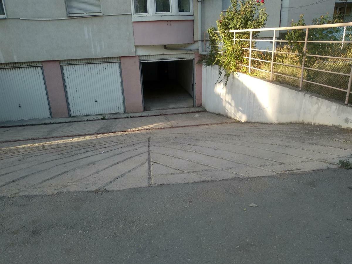 Tea Apartment Kumanovo Bagian luar foto
